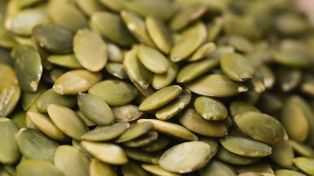 Pestki dyni to bomba zdrowotna, ale uważaj na..