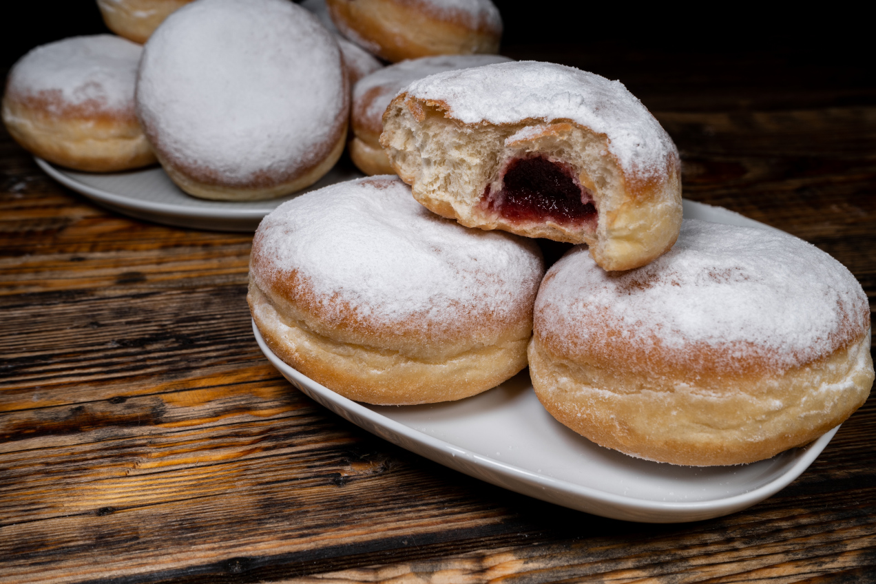Jakich pączków nigdy nie kupować? Stanowcze słowa..
